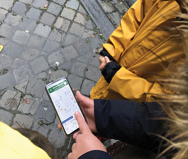 Les jeunes apprennent à s'orienter en ville